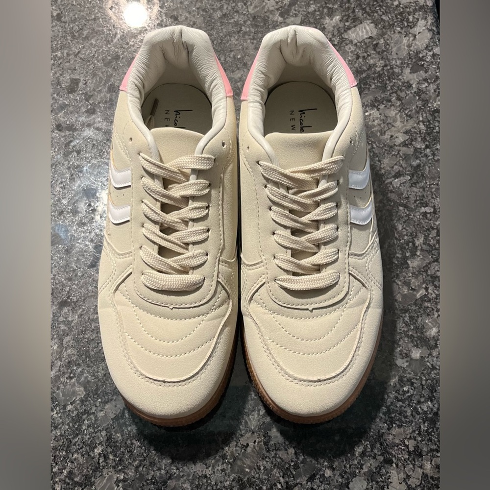 Nicole‎ Miller Tan and Pink Sneakers Women’s Size 8 Nwot